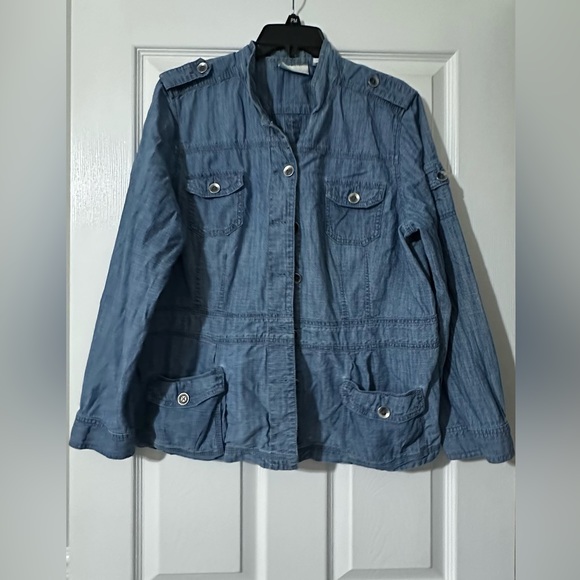Sold.....Chico’s chambray jeans jacket is a size 3/ Large. - Picture 1 of 4
